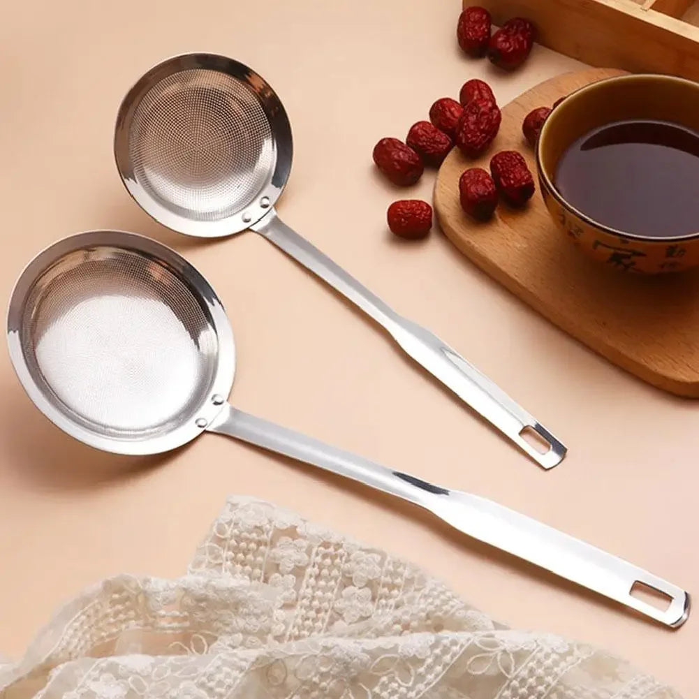Stainless Steel Fine Mesh Fat Skimmer Spoon Strainer Fat Oil Skim Grease Foam Filter with Handle Kitchen Tool