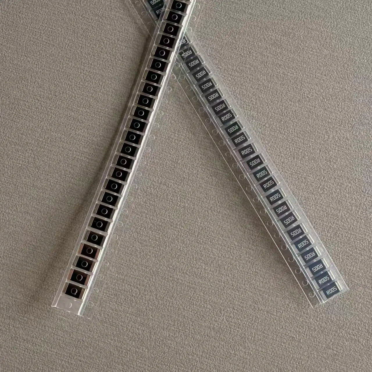 1000pcs Alloy Resistances 2512 Resistors kit R001 R003 R005 R010 1% 3W 0.1Ω